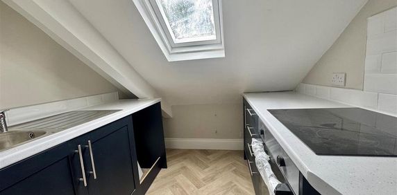 Studio to rent - Photo 2