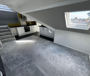 2 bedroom flat to rent - Photo 3
