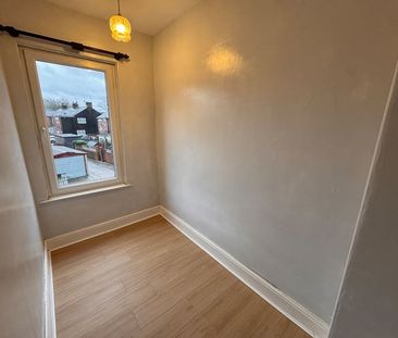 Park Road, Worsbrough - Photo 3