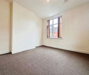 3 bedroom end of terrace house to rent - Photo 2