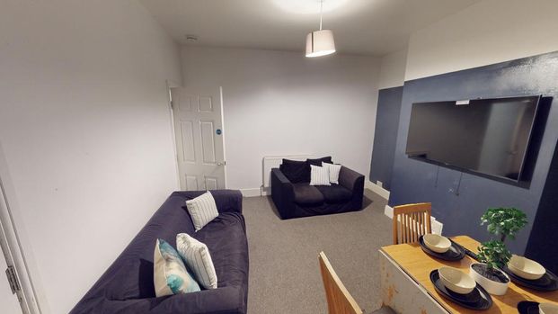 5 bedroom house to rent - Photo 1