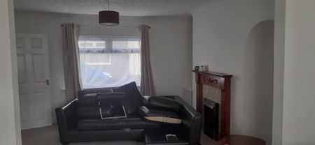 3 bedroom terraced house to rent - Photo 2