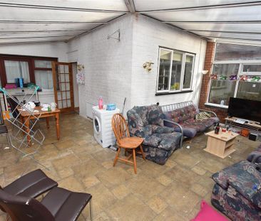 6 bedroom house to rent - Photo 3