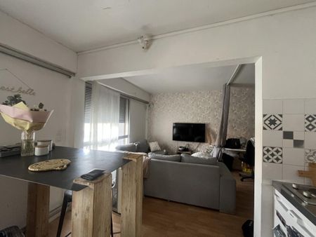 Location Appartement 1 pièce 31m² BORDEAUX 33000 - Photo 3