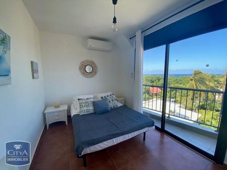Location Appartement 3 pièces 50m² ST JOSEPH 97480 - Photo 2