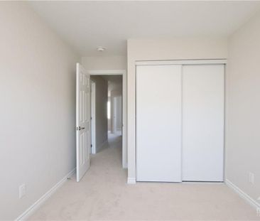 For Lease - 236 ATIMA Circle, Barrhaven, Ontario - Photo 5
