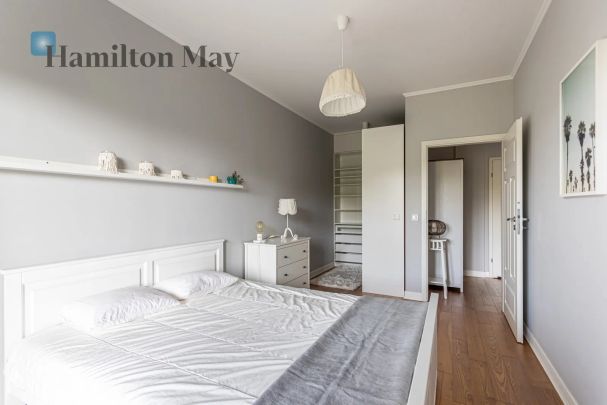 Apartament z dużym tarasem i pięknym widokiem na park na Sadybie - Photo 1