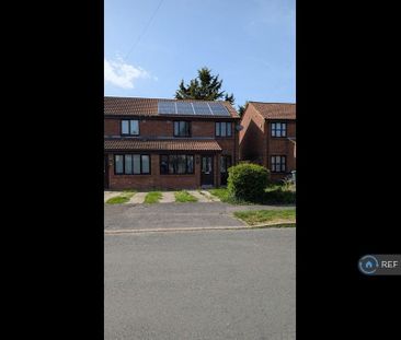 3 bedroom semi-detached house to rent - Photo 4