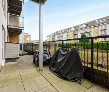 Chelsea Lodge, 5 Wintergreen Boulevard, West Drayton, Middlesex, UB7 - Photo 5