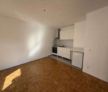 Großzügige 2-Zimmer-Wohnung in der Welser Innenstadt - Photo 2