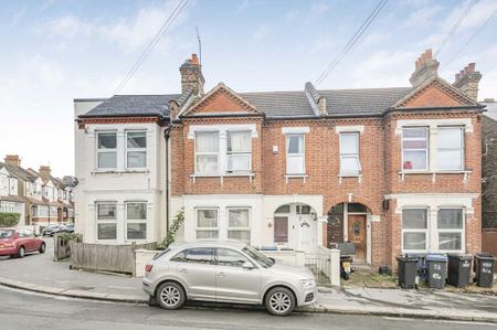 3 bedroom flat to rent - Photo 4