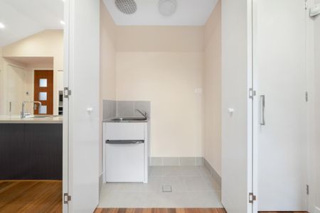 Cosy 1 Bedroom Granny Flat - Photo 3