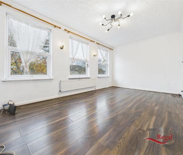 3 bedroom flat to rent - Photo 1