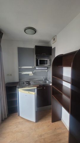 Location Appartement 2 pièces 31m² - Photo 5