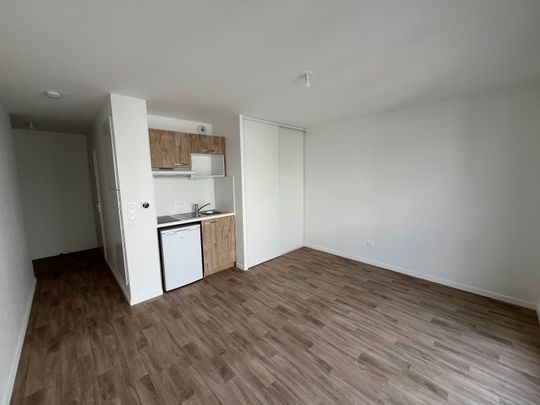 Location Appartement 1 pièce 26m² MERIGNAC 33700 - Photo 1