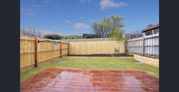 NEAR NEW SPACIOUS FOUR BEDROOM HOME WITH ALL THE NECESSARY INCLUSIONS! - Photo 1