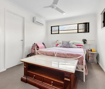 Modern Family Home! - Photo 3