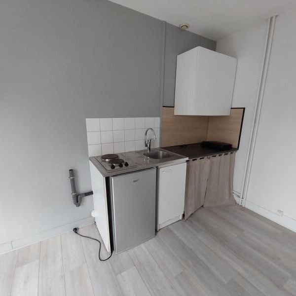 Location Appartement 1 pièce 27m² ORLEANS 45000 - Photo 1