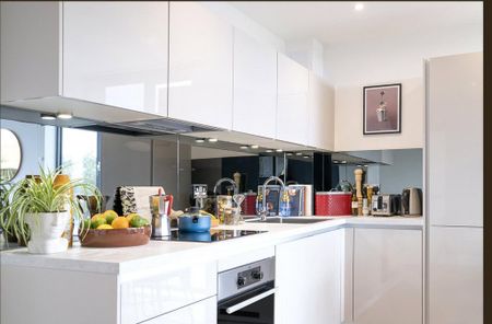 2 bedroom flat to rent - Photo 5