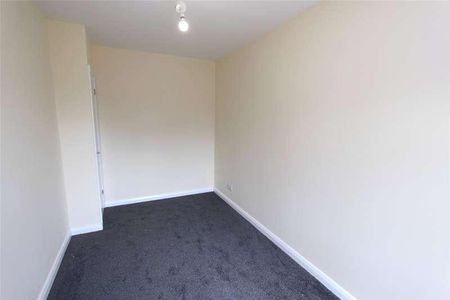 Baardwyk Avenue, Canvey Island, Essex, SS8 - Photo 3