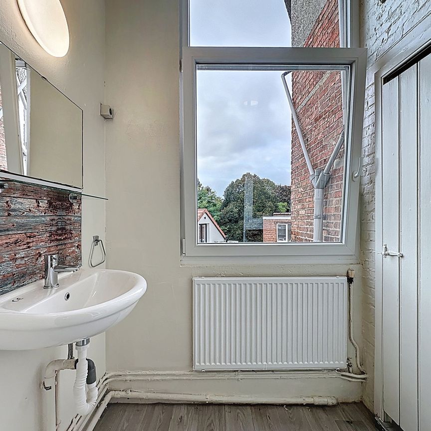 Appartement met twee slaapkamers in Anderlecht - Photo 1