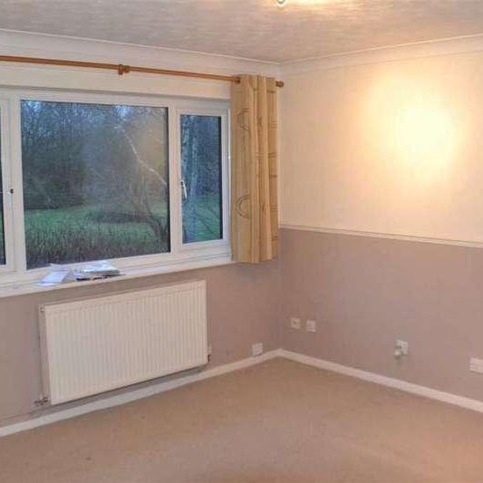 Dove Close, Birchwood, WA3 - Photo 1