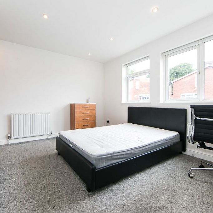 Richmond Mount, Leeds - Photo 1