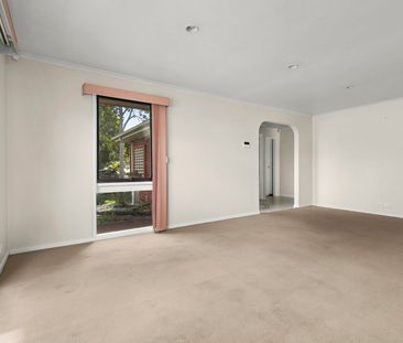 1 Rutherglen Way, Taylors Lakes VIC 3038 - Photo 5