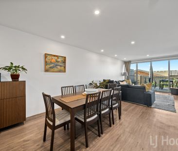 3 Bedroom Apartment Living with Space, Views & Privacy - Photo 4