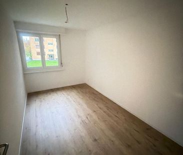 Rent a 3 rooms apartment in Hinwil - Photo 4
