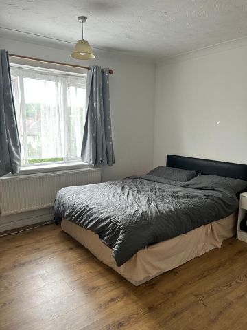 Room in a Shared House, Bedfordshire, LU1 - Photo 4