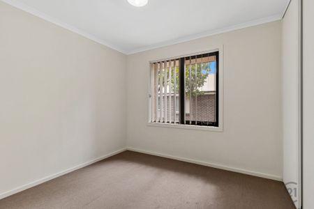 Seaford Meadows Gem: Stylish 3-Bedroom Family Living - Photo 3