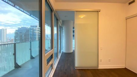 For Lease - 42 Charles Street Unit# 1602, Toronto, Ontario - Photo 3