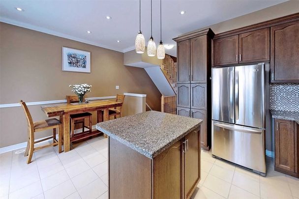 For Lease - 21 Cedar Lake Crescent, Brampton, Ontario - Photo 1