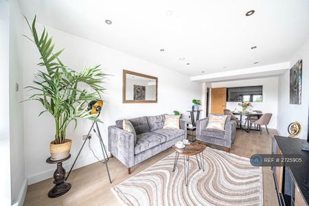 2 bedroom flat to rent - Photo 3