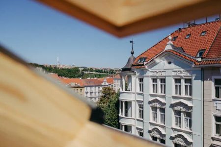 Podkrovní byt 4+kk v Nuslích - Fotografie 4