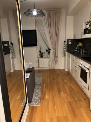 Tingstorget, Norsborg - Photo 1