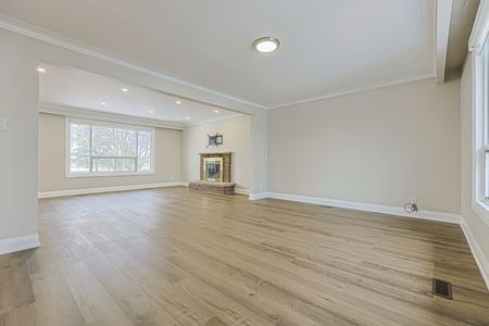 For Lease - 11369 Warden Avenue, Markham, Ontario - Photo 4