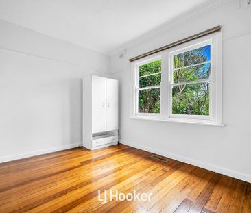 Spacious Family Home in a Convenient Location - Photo 4