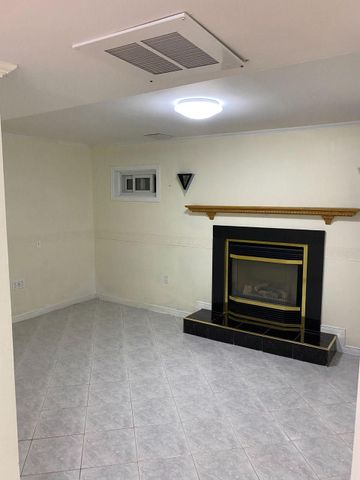 For Lease - 43 James Park Square, Toronto, Ontario - Photo 2