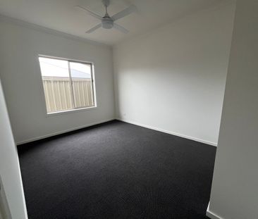 Spacious 4-Bedroom Family Home in Virginia - Photo 5