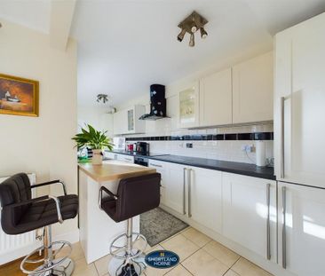 3 bedroom terraced house to rent - Photo 2