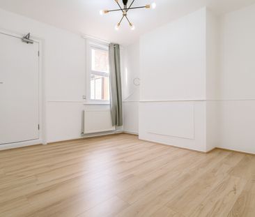 3 Bed Semi-Detached House, Cowper Street, LU1 - Photo 6