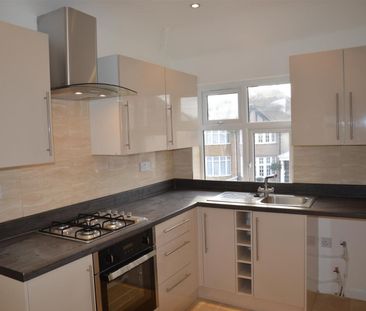 1 bedroom Flat To Let - Photo 2