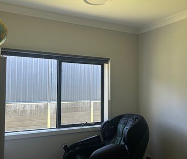 79 Oxalis Crescent, Tralee NSW 2620 - House For Rent | Domain - Photo 3