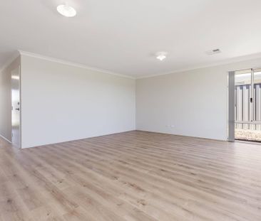 Stylish Comfort Near the Coast - Photo 3