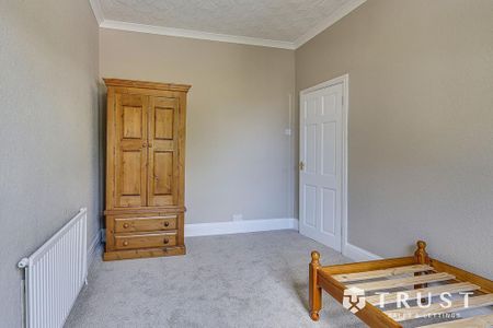 2 bedroom end of terrace house to rent - Photo 4