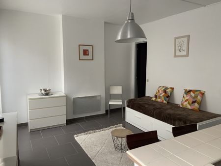 RUE CAMILLE LENOIR, Reims - Photo 3