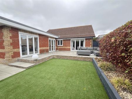 4 bedroom house to rent - Photo 3