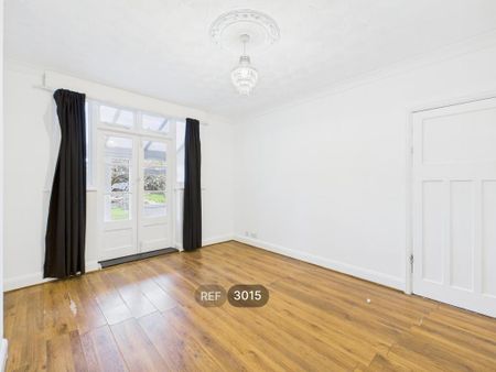 3 bedroom property to rent - Photo 3